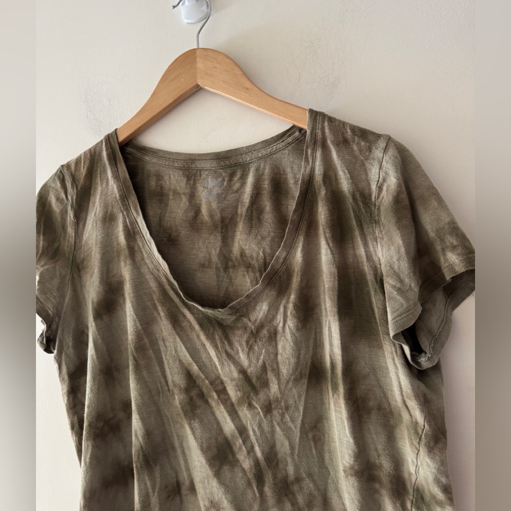 PINK Victoria’s Secret Army Green Tie Dye T Shirt - Picture 2 of 4